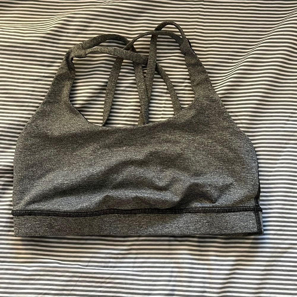 Lululemon sports bra